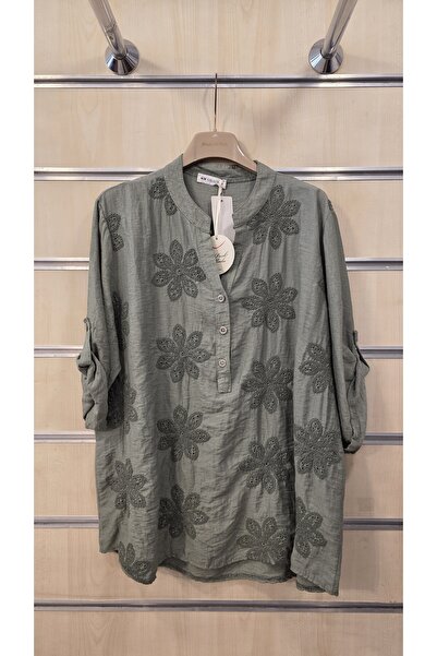 Park Moda Italian Shirt with Floral Embossing and Half Buttons