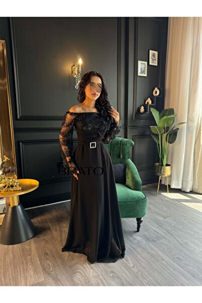 BRATO Black dress with embroidery on the bodice and sleeves