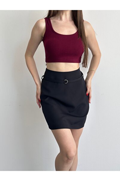 Liva Style Co تنورة قصيرة بتفاصيل حزام