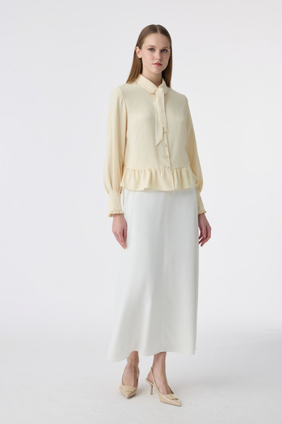 Zühre Scarf and Buttoned Flounce Butter Shirt 0122