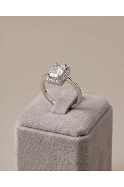 Portakal Esintisi Vivienne Zircon Stone Adjustable Baguette Ring