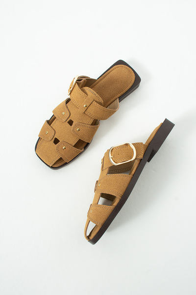 DUXAL SHOES Papuci de damă Lena din piele întoarsă, cu cataramă aurie, design...