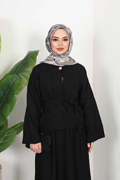Moda Krash SET DE VARĂ CU FUSTĂ ȘI DETALII DE BRODERIE SÜZÜNE