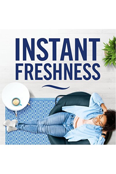 Febreze Blossom & Breeze Air Freshener Spray, 185ML