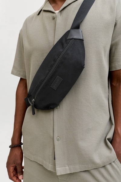 Jack & Jones حقيبة JACPASCAL BUMBAG SN للرجال باللون الأسود، رمز الموديل: 122...