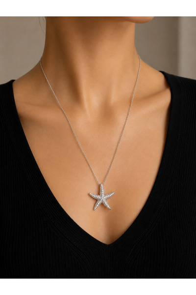 Girift Vintage Elisse Starfish Figured Necklace