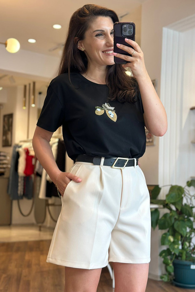 Unique Boutique شورت إكرو عالي الخصر بحزام على شكل حزام خصر، مقاس كبير