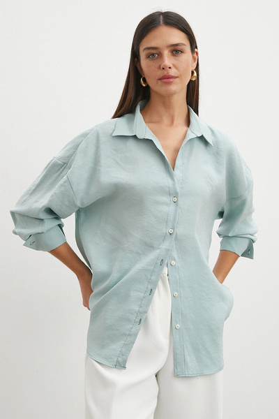 Never more Modal v-neck shirt mint