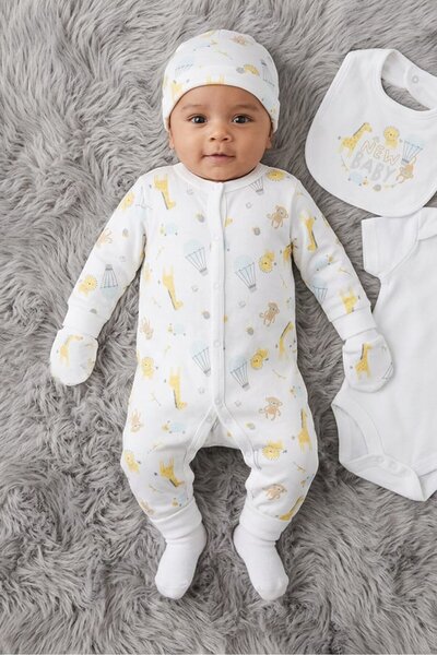 Rock A Bye Baby Boutique مجموعة هدايا معلقة مكونة من 5 قطع للأطفال الصغار، مط...