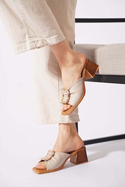 Moda Pie Upena middle buckle layered thick heel genuine leather women's slipper beige skin