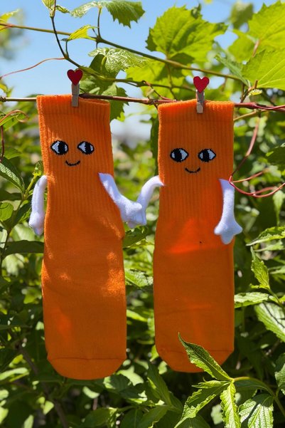 LouSocks جوارب برتقالية للجنسين - جوارب متماسكة 1 زوج - جوارب لطيفة بتصميم تعابير الوجه