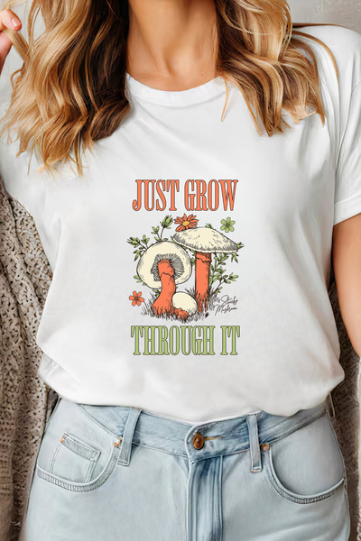Sarah's Boutique Women's T-shirt – 100% cotton – Mushroom Grow