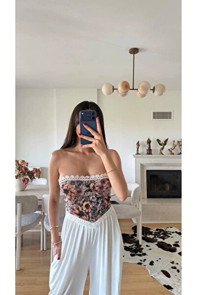 Cistern İstanbul Bustieră de damă cu model floral și detalii din dantelă