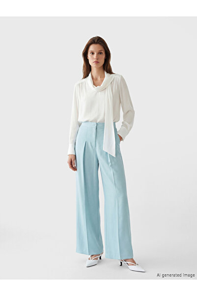 LC Waikiki Rmz Gi̇yi̇m Farkiyla Relaxed Fit Women's Pleated Fabric Pants
