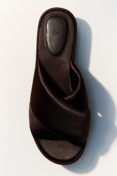 H&M Kalın Flatformlu Sandalet