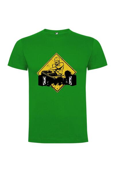 iLovePrints Skateboard DJ Turntables Tshirt