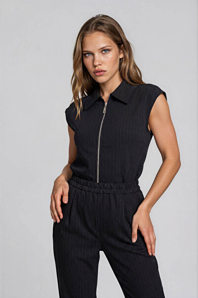 Vitrin Stripe Pattern Front Zipper Blouse