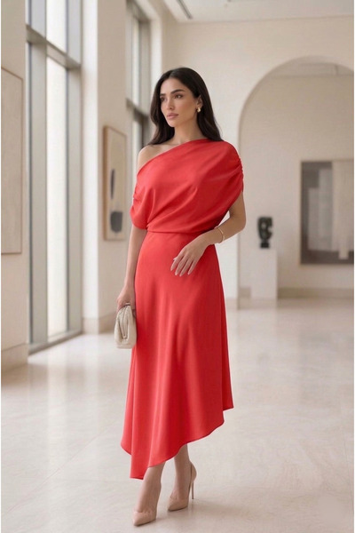 Lovely butik Φόρεμα για εκδηλώσεις και βραδινό φόρεμα με ασύμμετρη κοπή και ν...