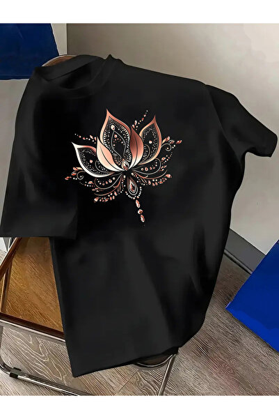 212Wear تي شيرت رجالي بتصميم هندسي على شكل زهرة اللوتس - أسود مع تصميم برتقال...