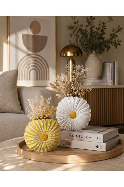 El Yapımı Papatya Desenli Taş Tozu Dekoratif Vazo – Sarı & Beyaz Minimal Ev Dekor