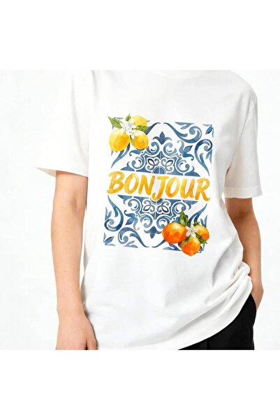 NOURAM تي شيرت نسائي أبيض بطبعة بونجور ليمون بلو تايل، قماش قطن نقي 100%، مري...