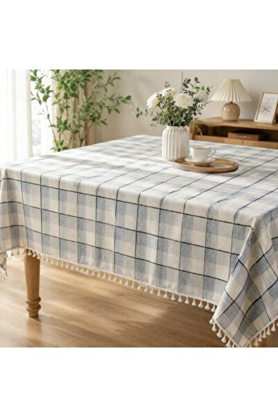 Grneric Square table cover with classic pattern and tassels