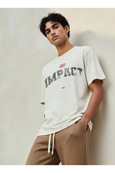 FAV Men Regular Fit Crew Neck Short Sleeves Printed T-shirt