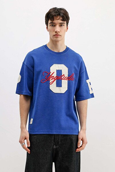 VAMOSCLO Oversize Printed T-Shirt Saks
