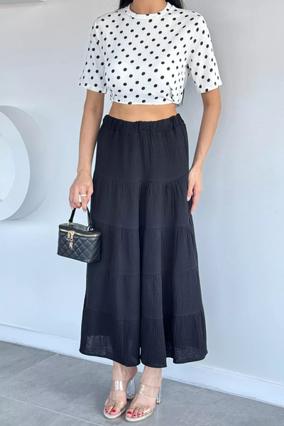 Aryena Black elastic waist skirt