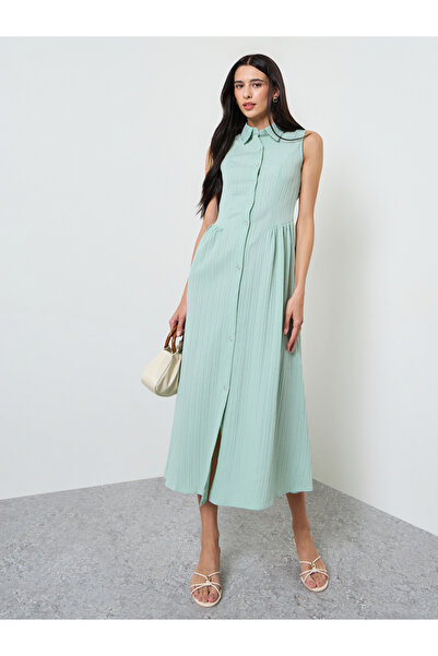 Styli Green Textured Sleeveless Shirt Midi Dress