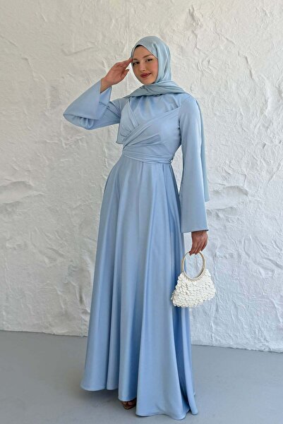 Modaensarbutik Nevora Çapraz Drape Detaylı Saten Tesettür Abiye-BEBE MAVİ