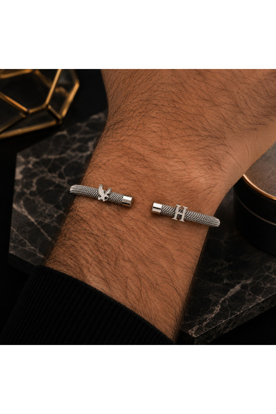 simurg jewellery Gümüş Kartal ve Harf Detaylı Beyaz Çelik Bileklik