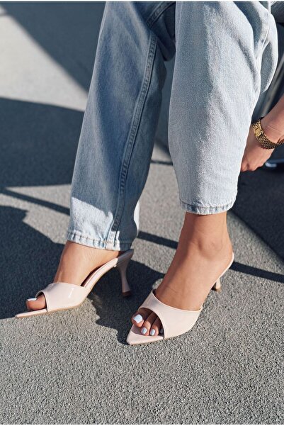NewQueens Dilla Women's Heeled Slippers Pointed Toe Casual Slippers 8.5 cm