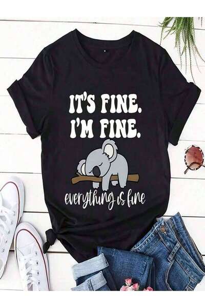LİNA06 تي شيرت أسود بطبعة كوالا ونص 'I'm Fine'، تصميم تصويري على خلفية بيضاء،...