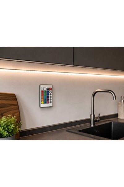 casalux Bandă LED inteligentă, 5 m, RGB, Wi-Fi, Control prin aplicația Tuya S...