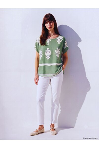 Flubutik Women's Viscose Woven Relaxed Fit Tunic Green White Pattern