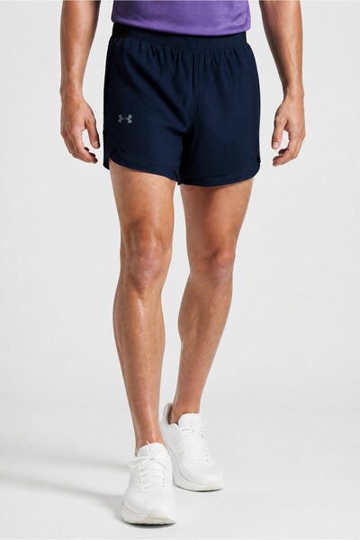 Under Armour شورت تدريب رجالي بقصة ضيقة من نسيج UA المطاطي، باللون الكحلي