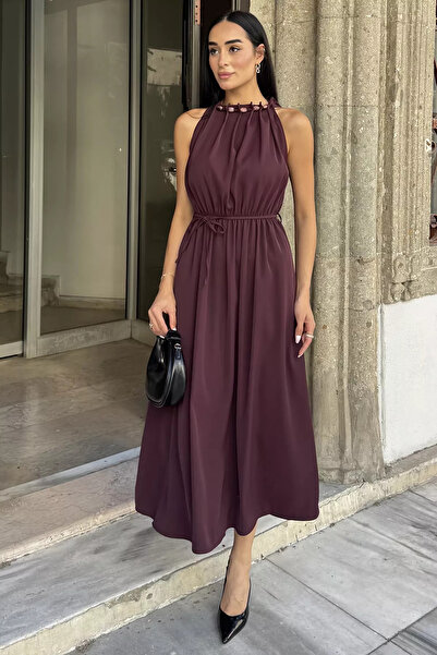 Aryena فستان نسائي باللون الأحمر الداكن مع ياقة مزينة بالخرز وخصر مطاطي