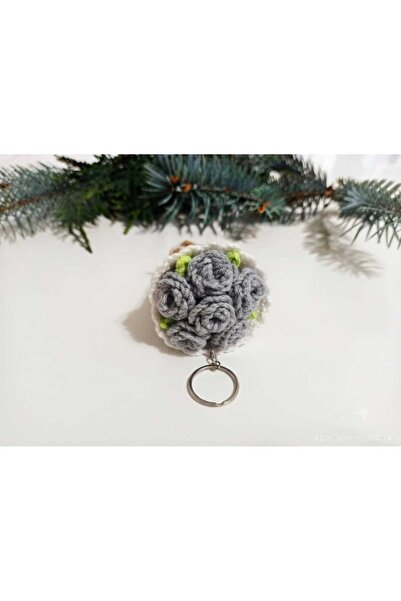 Momsada Flower Bouquet Keychain |   Handmade Amigurumi Bouquet Keychain