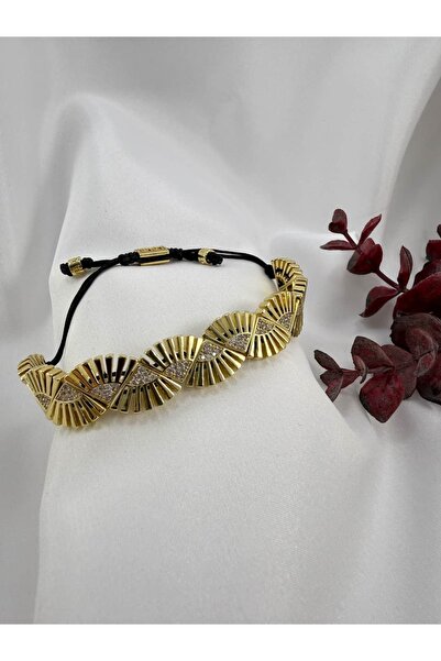 Piaro Collection Sparkling Flower Form Bracelet