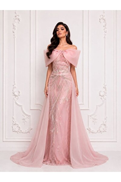 ranin Red Evening Dress with Beaded Embroidery and Klosz Gazar Tail.