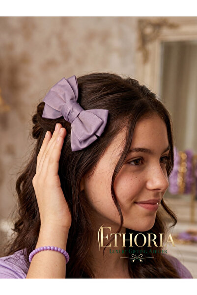 Ethoria & Walloo Pinterest Model Ribbon Hair Clip Hair Accessory
