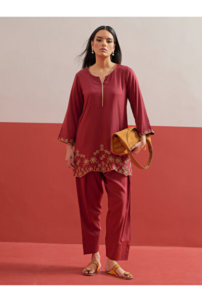 Sassafras By Styli Maroon Zari Embroidered Short Kurti with Salwar Set
