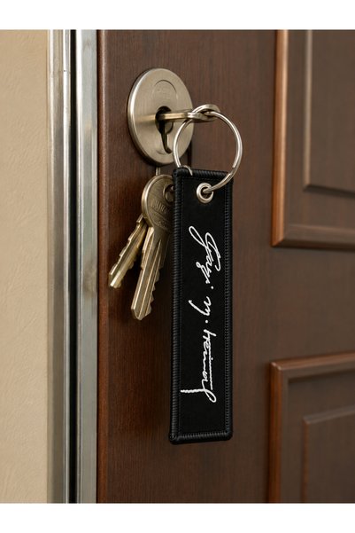 HER ŞEY NOTA www.herseynota.com Double-Sided Ataturk Signed Black Fabric Keyc...