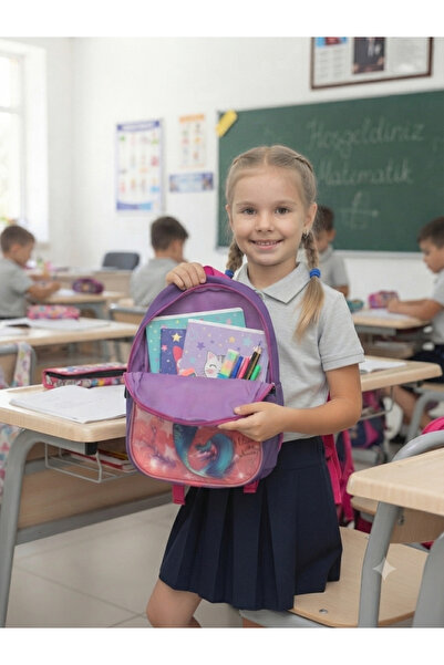 Deniz kızı figürlü ön cebi olan Mor pembe ilk okul ve ana okul çantası ( Boyut: 30 X 25 )