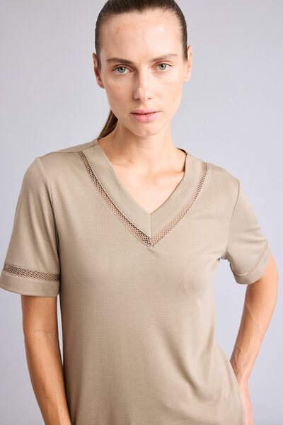 DeFacto Regular Fit V-Neck Combed Cotton Short Sleeve T-Shirt H1458Ax26Sp