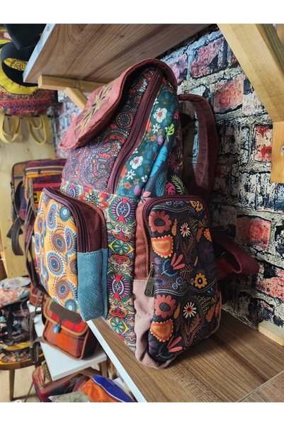 Street Bag حقيبة ظهر بتصميم الباتش وورك