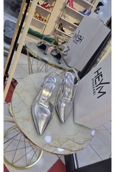 Kadın Sivri Burunlu Arkadan Bağlamalı Şık Slingback Topuklu Ayakkabı