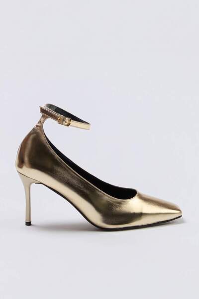 TRENDYOL SHOES Altın Premium 8 cm Women's Classic Heeled Shoes Takss26To00104