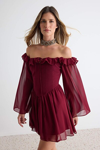 Trendyol Collection فستان سهرة أنيق بتصميم انسيابي، بقصة على شكل حرف A، مناسب...